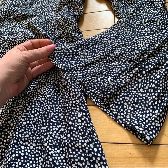 NWT Roxy Blind Dreams Dress Long Flare Sleeve Poka dot V Neck Size Medium - Picture 7 of 15